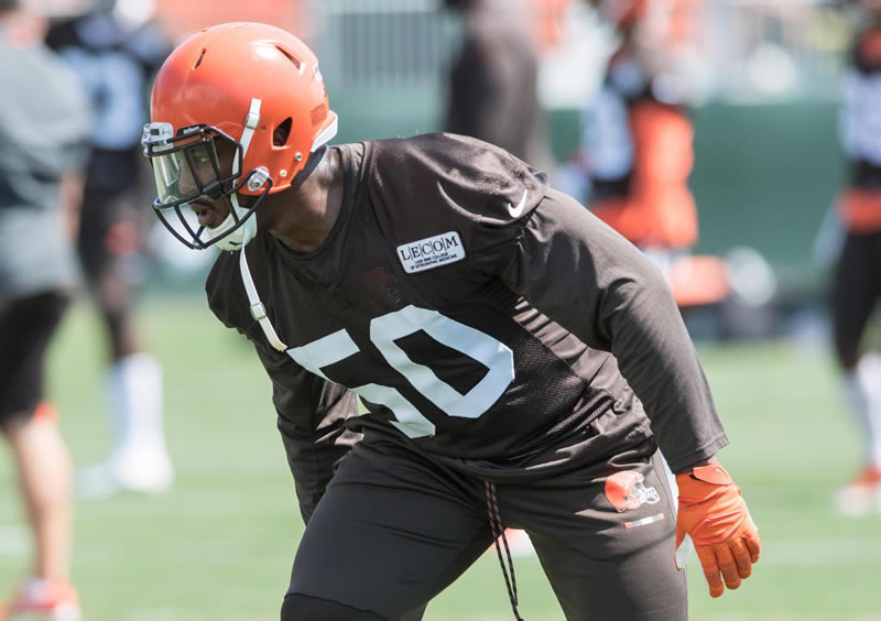 Girlfriend of Browns DE Chris Smith killed in roadside accident