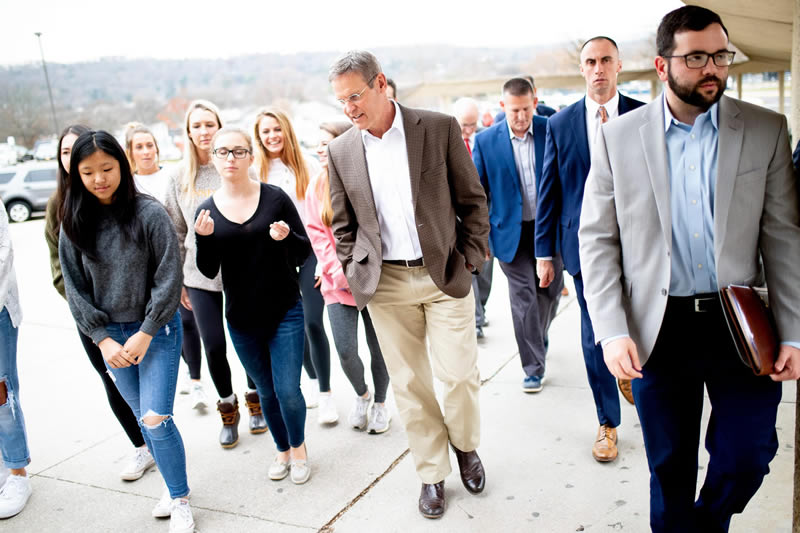 Gov. Bill Lee visits Farragut High School